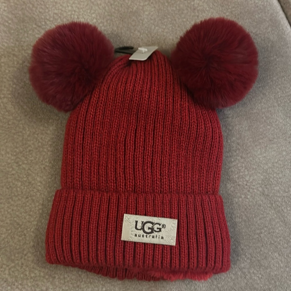 New kids, UGG, hat warm, cozy, comfortable, and soft for inside